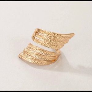 NEW!! Gold twist BOHO Gypsy Feather Statement Ring